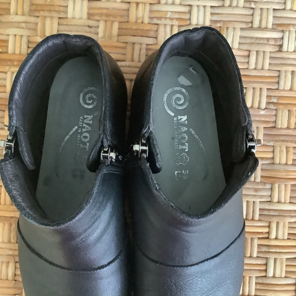 Woman’s ankle boot by “Naot” - Picture 5 of 6